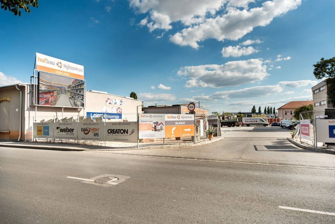 Huf-Bau Téglacentrum - Pécs - 7622 - Bacsó Béla utca 4. - Építőanyag, festék, szerszám, csavarok, tégla, betonvas, szigetelés