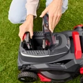 AL-KO 34.6 Li Comfort akkus fűnyíró, 2 x 2.5 Ah akksival, dupla töltővel, 34 cm-es vágásszélességgel.
