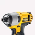 DEWALT DCF815D2-QW ütvecsavarozó