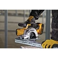 DEWALT DCS373N-XJ akkumulátoros körfűrész