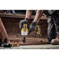 DeWalt DCF961H2T-QW 1/2"-os ütvecsavarozó 2 db 5 Ah-s POWERSTACK akkuval, töltővel, TSTAK kofferben