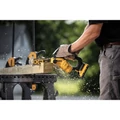 DEWALT DCMPS520N-XJ 18V XR kefe nélküli 20 cm-es láncfűrészfűrész.