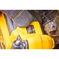 DEWALT DCN930N-XJ szénkefe mentes akkus szegezőgép, 90 mm-es szeghosszig. Bruttó: [PRICE]