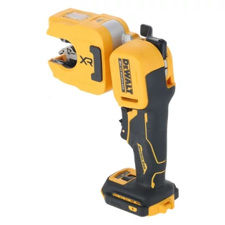 DEWALT DCE154N-XJ 18V-os rézcsővágó, akku és töltő nélküli kiszerelésben.
