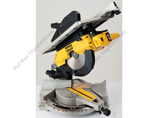 DEWALT D27113-QS gérvágó fűrész