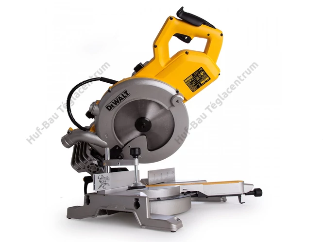 DEWALT DWS778-QS gérfűrész