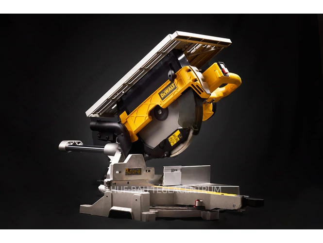 DEWALT D27112-QS átfordítható gérvágó/asztali körfűrész