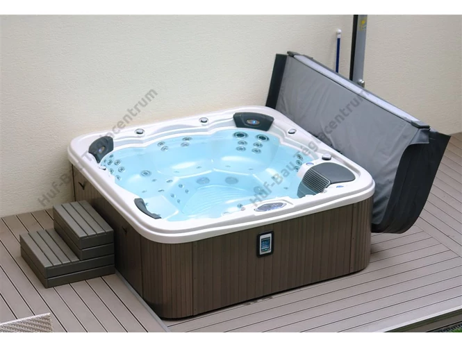 Wellis - Jacuzzi, szauna, zuhanyzók, szaniterek - LEJÁRT! -